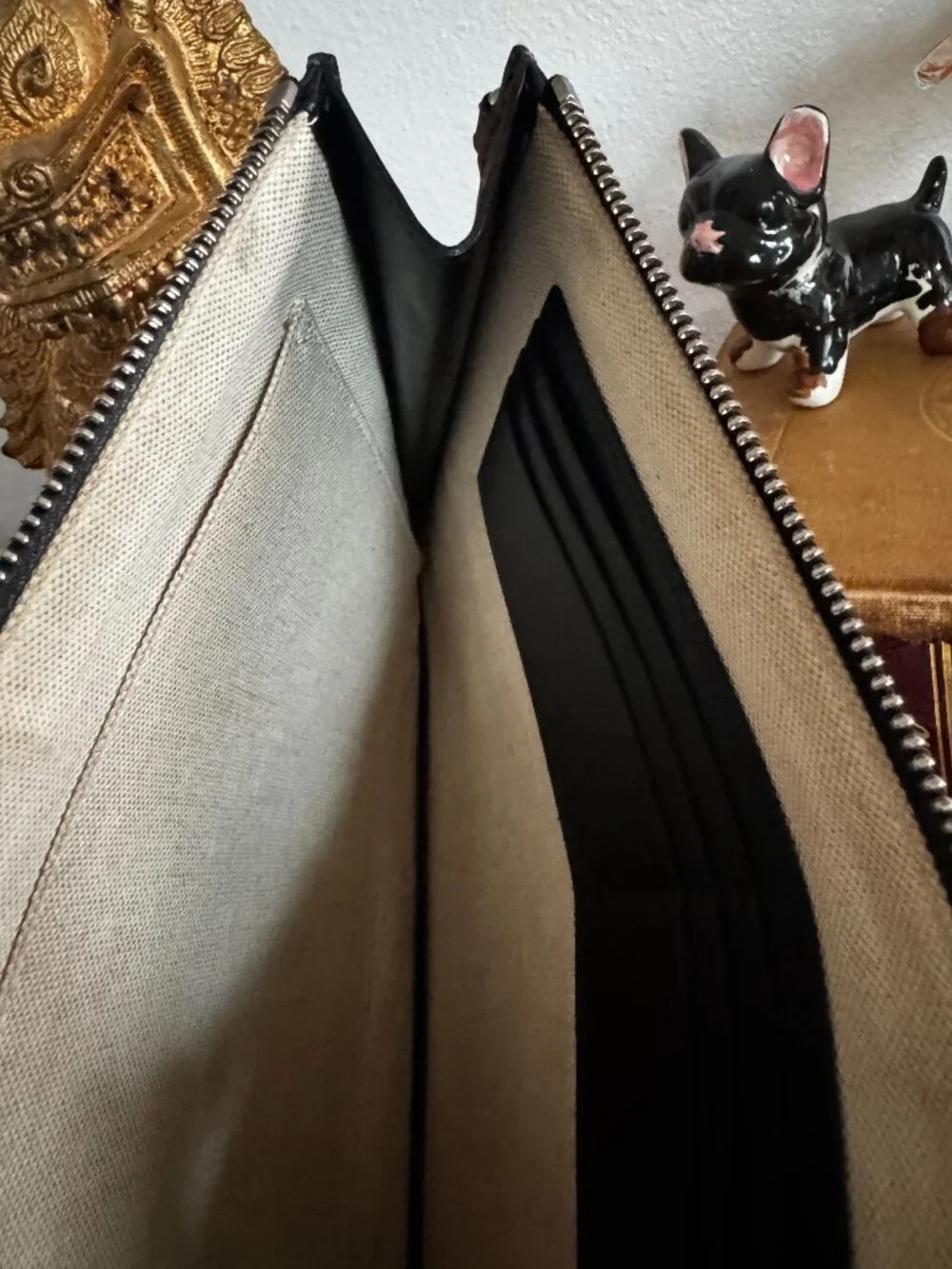 Gucci GG Supreme “L’Aveugle Par Amour” Tiger Zip Pouch / Clutch - Picture 8 of 12